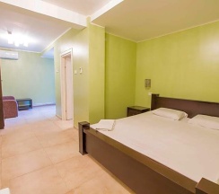 Двухместный номер Deluxe King двуспальная кровать в Laguardia Hotel