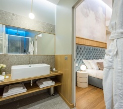 Двухместный номер Deluxe с красивым видом из окна двуспальная кровать в Renascentia in Florence