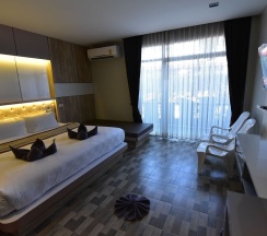 Двухместный номер Deluxe c 1 комнатой с видом на город двуспальная кровать в Ricci House Resort