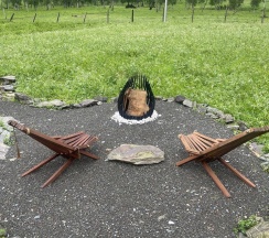 Дом с террасой в Зеркальный дом в горах