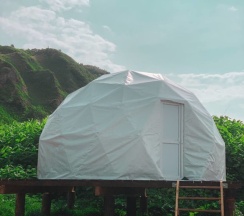 Трёхместный номер Standard с балконом и с красивым видом из окна в Kuril Glamp