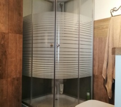 Коттедж с 3 комнатами в Альпийская усадьба Поречье