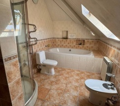 Стандартный трехместный номер в Ямал