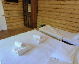  2-х комнатный 1-но этажный Домик с мини-кухней и террасой на 5-7 человек в Кокос