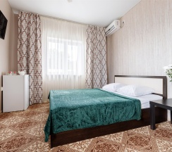 Люкс с балконом в Сашенька