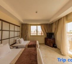 Люкс Posh Club Jacuzzi в Sunrise Crystal Bay Resort