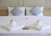 Номер Deluxe в Combo Beach Hotel Samui