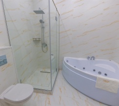 Джуниор с джакузи в Grig`s Hotel