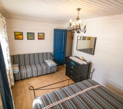 дом "У Бабушки" в Усадьба Байкалина