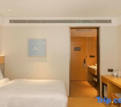 Двухместный номер Standard 2 отдельные кровати в Grand Asoke Suites Boutique Residence