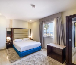 Семейный люкс с балконом и с видом на море в Seagull Beach Resort Families & Couples Only - All Inclusive