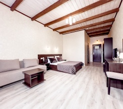 ЛЮКС с видом на горы и балконом в Greek house viva hotels group