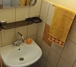 Апартаменты с 3 комнатами в Берег