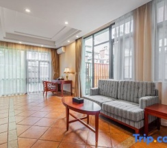 Вилла Deluxe в Rising Hot Spring Resort Kunming