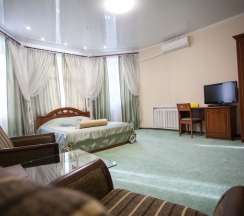 Полулюкс в Алиса