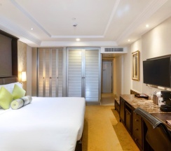 Двухместный клубный номер двуспальная кровать в Dusit Thani Pattaya