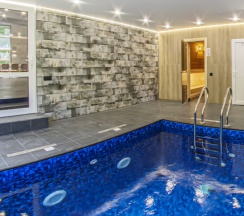 Коттедж «Loft House» в Дом в лесу