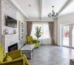 Дом на берегу озера в Anstar House Vatutinki