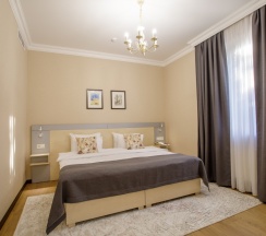 Двухместный люкс с видом на город двуспальная кровать в Navruz Hotel Tashkent