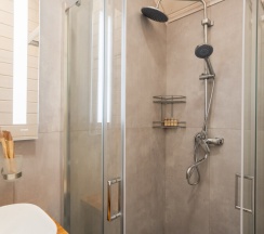 Домик с террасой в Calista