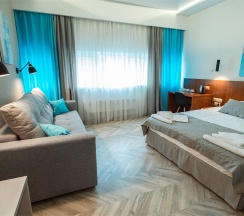 Стандарт двухместный (с одной двуспальной кроватью) в Уют-парк