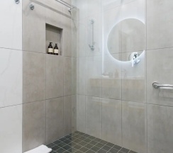 Двухместный номер Comfort с видом на город (двуспальная кровать) в Апарт-Отель Николая Никонова 18