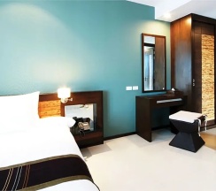 Двухместный номер Standard с видом на сад двуспальная кровать в Tara Mantra Cha Am Resort