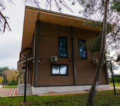 Коттедж с балконом в Литфонд