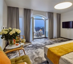 Апартаменты с панорамным видом и балконом в Park House
