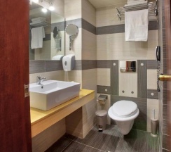 Номер Superior с видом на улицу в Capsis Astoria Heraklion Hotel