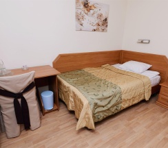 Номер Полулюкс 3-5 в Интурист