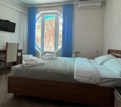 Двухкомнатный семейный комфорт с балконом в Лаванда