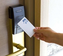 Одноместный номер Standard двуспальная кровать в Toyoko Inn Okinawa Naha Omoromachi Ekimae