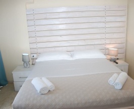 Трёхместный номер Standard с балконом в Hotel Saranda