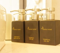 Номер Deluxe в Amia Hotel