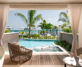 Butler Suite Tranquility Soaking Tub Tufa Terrace c 1 комнатой в Sandals Dunns River All Inclusive