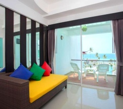 Двухместный номер Deluxe с видом на море двуспальная кровать в The samui beach resort