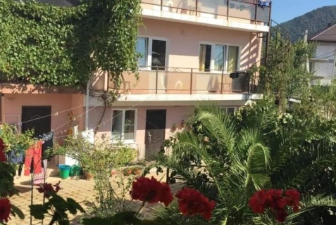 Лазаревское: Гостевой дом Диана