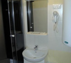 Номер стандарт с 1 двуспальной кроватью №302,307,313,314,320,322,326,401,413,414,417,418,419,426 в Восток
