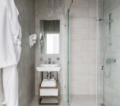 Симпл Мансарда с двуспальной кроватью в Turris Hotel Petrovsky
