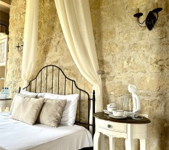 «Лилия» -4-х местный VIP номер в Chateau Andre