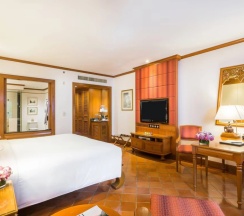 Двухместный номер Guest с балконом и с видом на сад двуспальная кровать в JW Marriott Phuket Resort & Spa