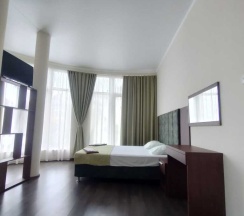 Двухместный полулюкс с красивым видом из окна двуспальная кровать в Радуга