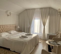 Deluxe Family в Home Suites