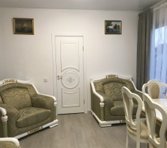 Люкс 2-х комнатный в Maziiz hotel на Советском