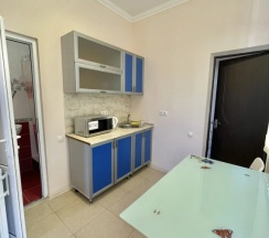 Трёхместные апартаменты с балконом в Summer House