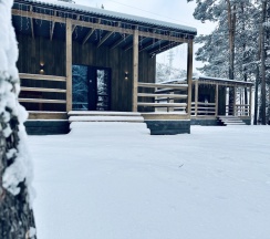 Шале с террасой №2 с красивым видом из окна в Mount House