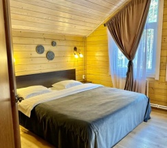 Четырёхместный ОТЕЛЬ 5 в Командор