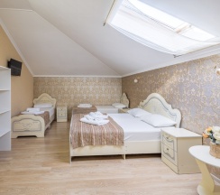 Четырехместный номер стандарт в Avsteria