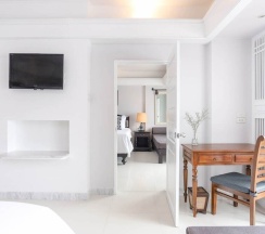 Номер Deluxe Terrace семейный Connecting с балконом в Thavorn Palm Beach Resort Phuket